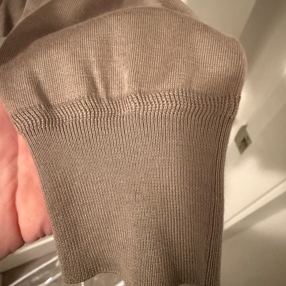 Tom Ford Men's Beige Crewneck Sweater - Picture 12 of 16